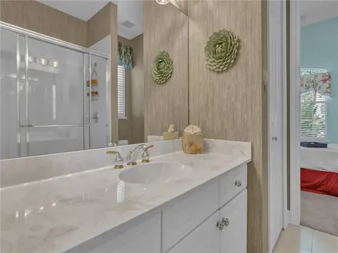 1294 W Island Club Square Vero Beach FL 32963