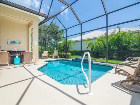 1294 W Island Club Square Vero Beach FL 32963