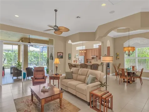 1294 W Island Club Square Vero Beach FL 32963