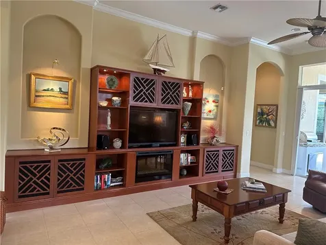 1294 W Island Club Square Vero Beach FL 32963