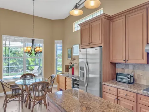 1294 W Island Club Square Vero Beach FL 32963