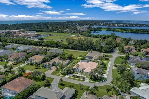 1607 W Sandpointe Place Vero Beach FL 32963
