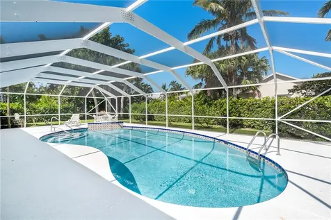 1645 Shuckers Point Vero Beach FL 32963