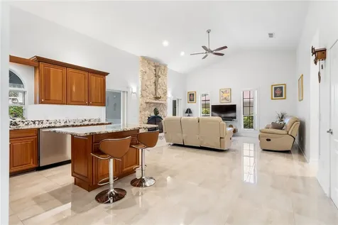 1645 Shuckers Point Vero Beach FL 32963