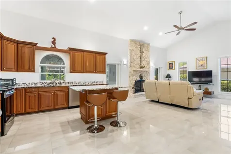 1645 Shuckers Point Vero Beach FL 32963