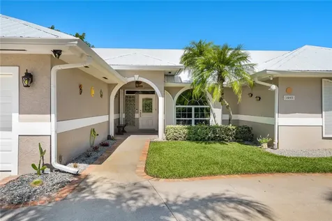 1645 Shuckers Point Vero Beach FL 32963