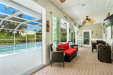 1645 Shuckers Point Vero Beach FL 32963