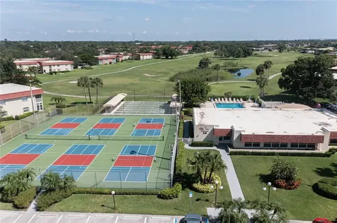 20 Pine Arbor Lane Vero Beach FL 32962