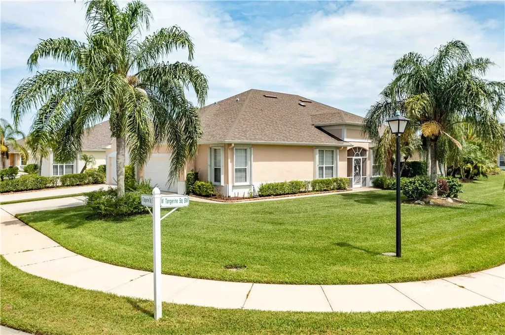 412 N Tangerine Square SW Vero Beach FL 32968