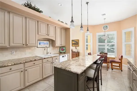 945 Island Club Square Vero Beach FL 32963