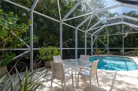 945 Island Club Square Vero Beach FL 32963