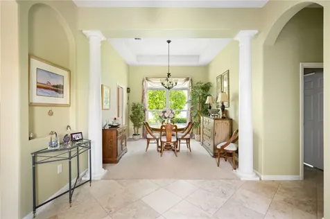 945 Island Club Square Vero Beach FL 32963