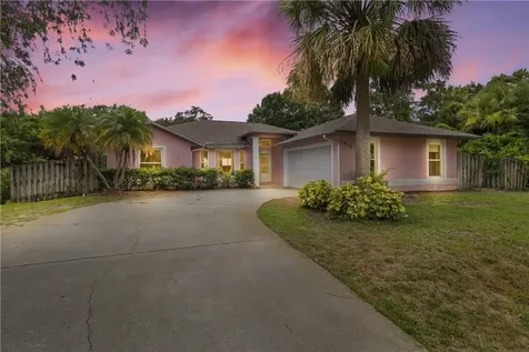 952 Sweetbay Avenue Sebastian FL 32958