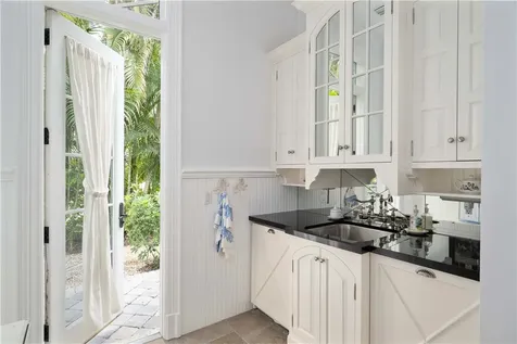 541 White Pelican Circle Vero Beach FL 32963