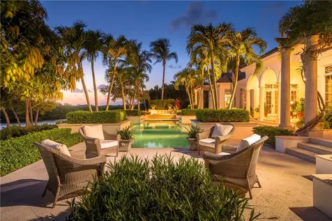 541 White Pelican Circle Vero Beach FL 32963