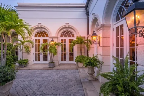 541 White Pelican Circle Vero Beach FL 32963