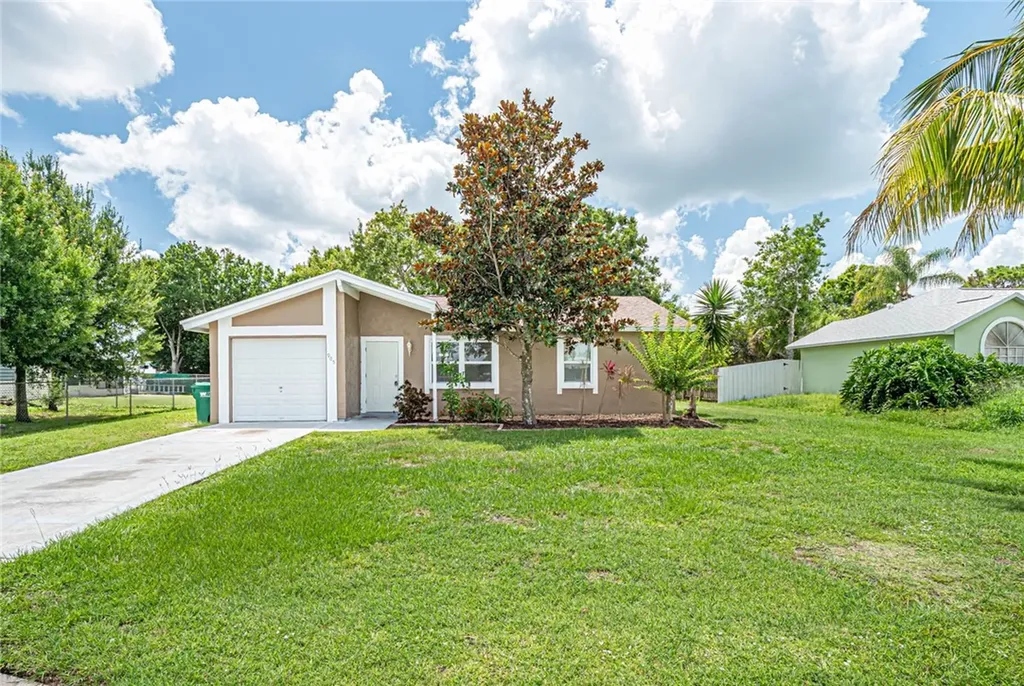 905 Fulton Way Sebastian FL 32958