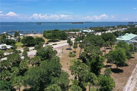 1531 Us Highway 1 Sebastian FL 32958