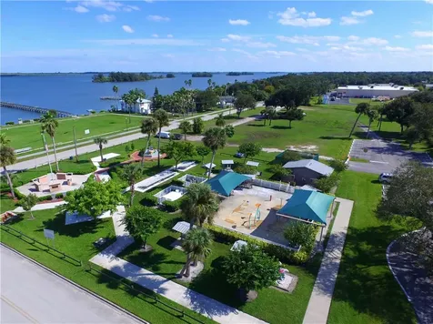 1531 Us Highway 1 Sebastian FL 32958
