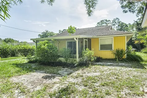 1725 20th Court Vero Beach FL 32960