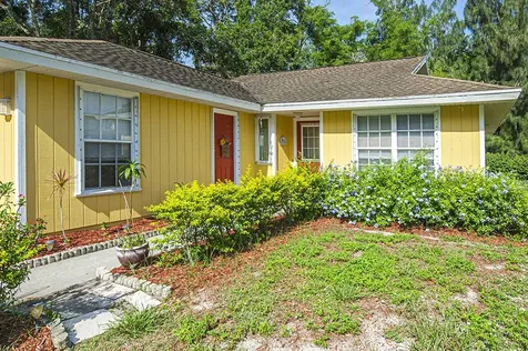 1725 20th Court Vero Beach FL 32960