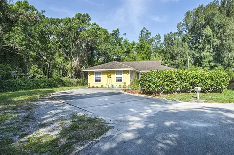 1725 20th Court Vero Beach FL 32960