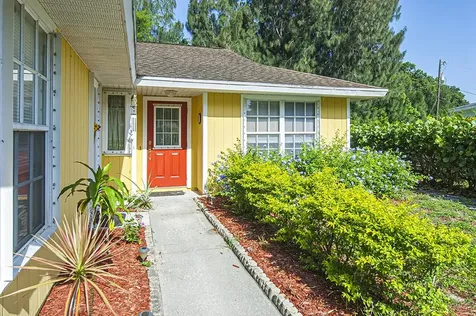 1725 20th Court Vero Beach FL 32960