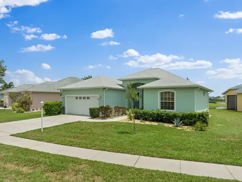 5626 W 1st Square SW Vero Beach FL 32968