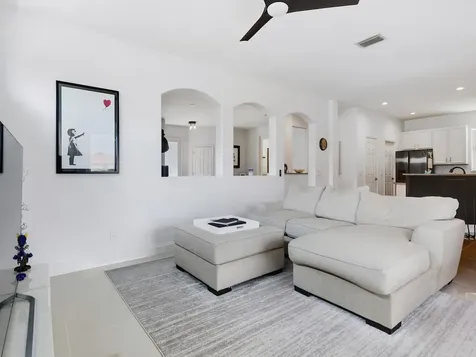 5626 W 1st Square SW Vero Beach FL 32968