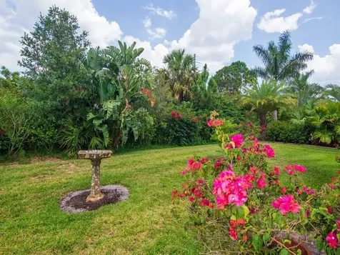377 11th Square SW Vero Beach FL 32962
