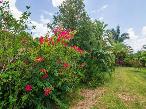 377 11th Square SW Vero Beach FL 32962