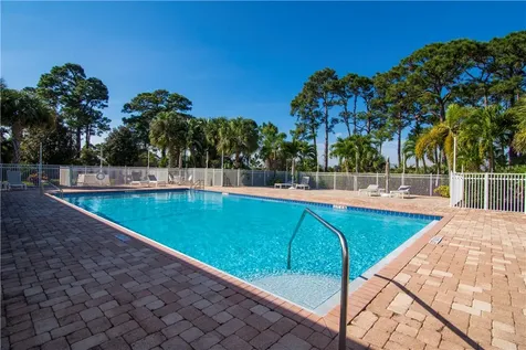 377 11th Square SW Vero Beach FL 32962