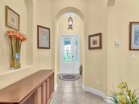 377 11th Square SW Vero Beach FL 32962