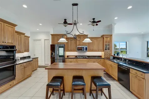 8140 S Seacrest Drive Vero Beach FL 32963