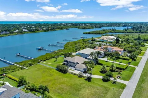 8140 S Seacrest Drive Vero Beach FL 32963