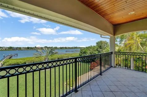 8140 S Seacrest Drive Vero Beach FL 32963