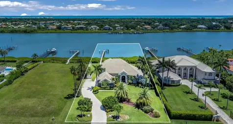 8140 S Seacrest Drive Vero Beach FL 32963