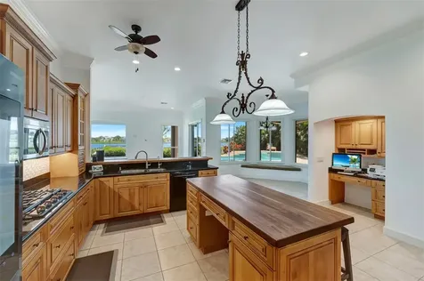 8140 S Seacrest Drive Vero Beach FL 32963