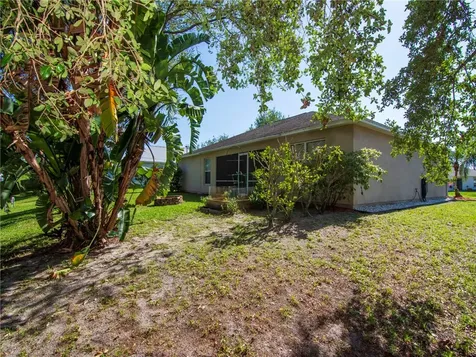 7966 101st Avenue Vero Beach FL 32967