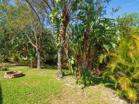 7966 101st Avenue Vero Beach FL 32967