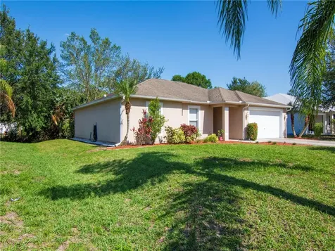 7966 101st Avenue Vero Beach FL 32967
