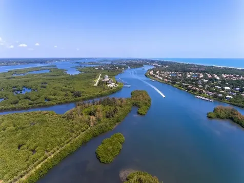 1075 Morningside Drive Vero Beach FL 32963