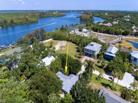 1075 Morningside Drive Vero Beach FL 32963