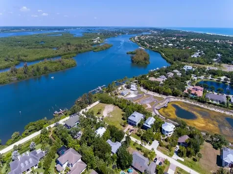 1075 Morningside Drive Vero Beach FL 32963