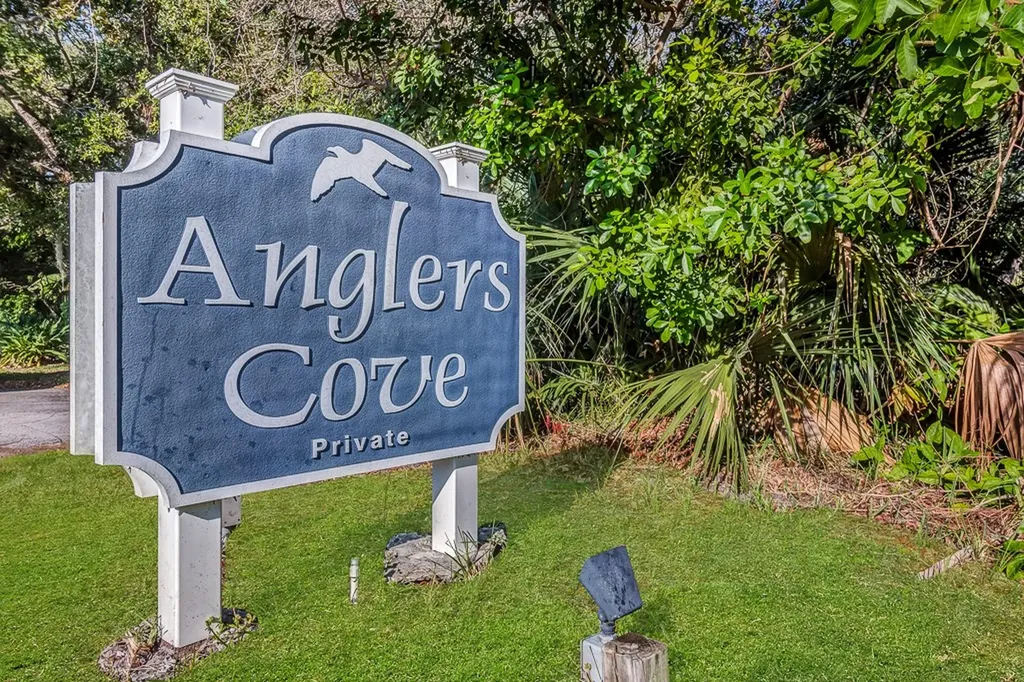 1926 Anglers Cove Vero Beach FL 32963