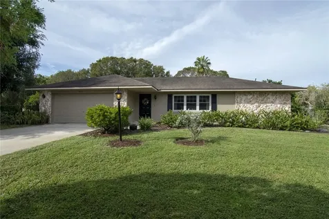 415 35th Court SW Vero Beach FL 32968