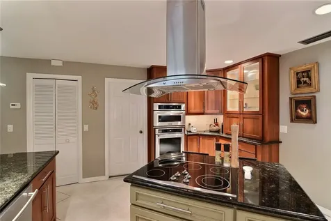 415 35th Court SW Vero Beach FL 32968