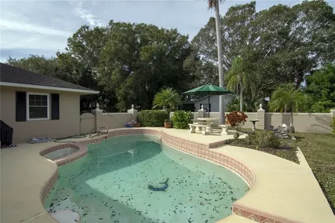 415 35th Court SW Vero Beach FL 32968