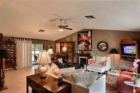 415 35th Court SW Vero Beach FL 32968