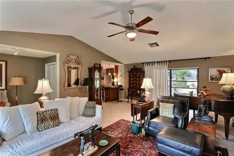 415 35th Court SW Vero Beach FL 32968